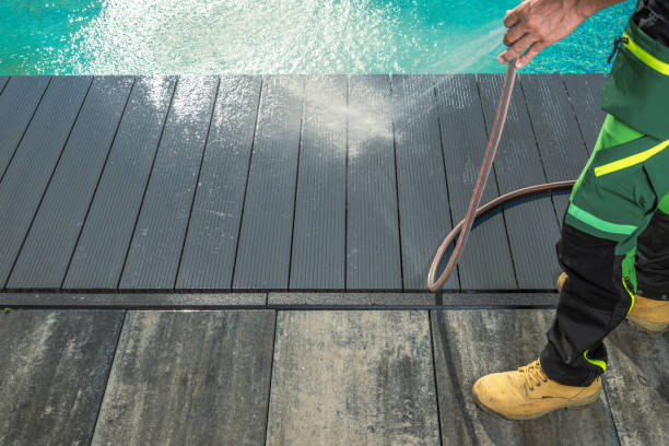 Best Pressure Washing Siding  in Bettendorf, IA
