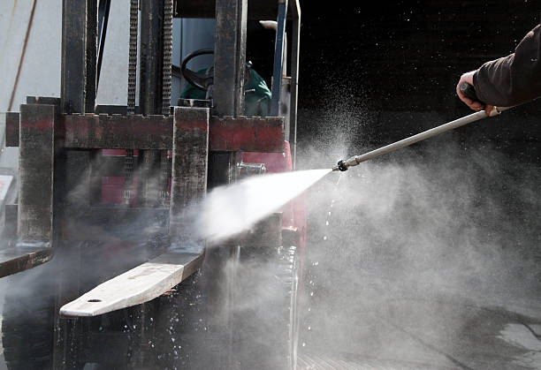 Best Local Pressure Washing Services  in Bettendorf, IA